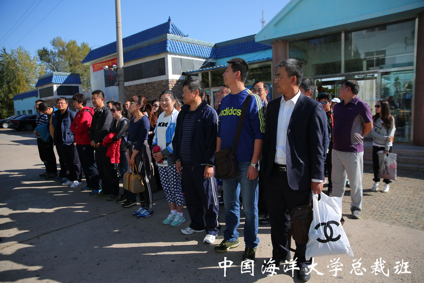 总裁九班同学们齐聚拓展训练基地.jpg
