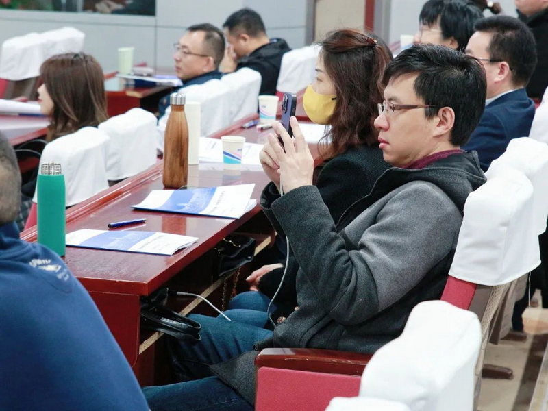 精彩课堂 _ 班博老师《组织行为学》-010-ffd7284982907cdf2c0a4430d7ed7cd_调整大小.png