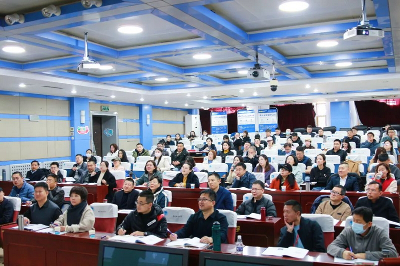 精彩课堂 _ 程绍珊：新形势下营销创新与实务-002-e3e4bcdb131d2c22c40cadc418063a7_调整大小.png