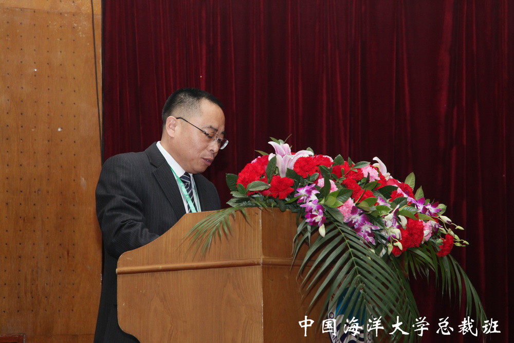 新学员代表周国勇同学代表所有总裁十班的同学们做精彩发言