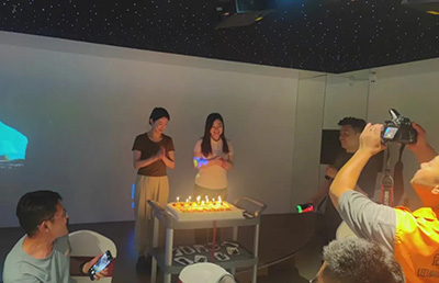 新商界32班“点燃激情，演绎梦想”拓展训练